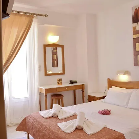 Aparthotel Irini