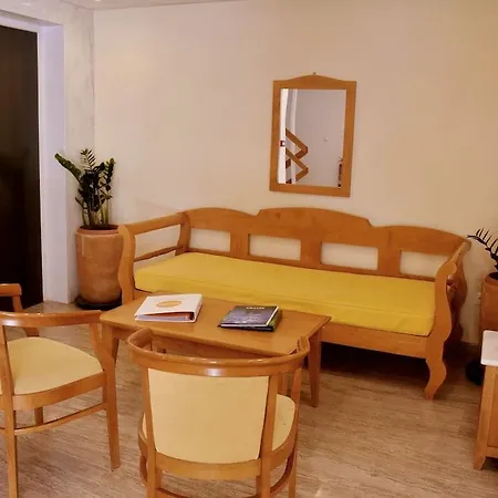 Irini Aparthotel 2*