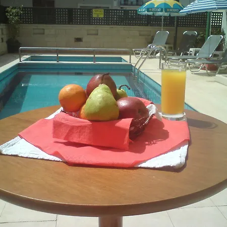 Irini Aparthotel
