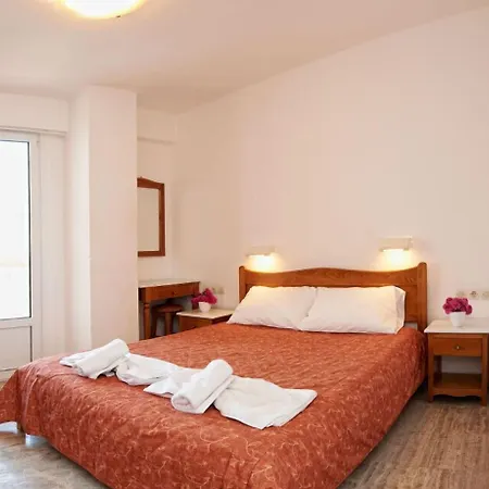 Hotel apartamentowy Irini 2*