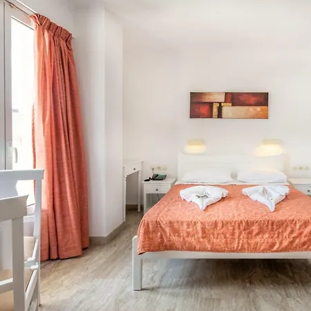 Hotel apartamentowy Irini 2*